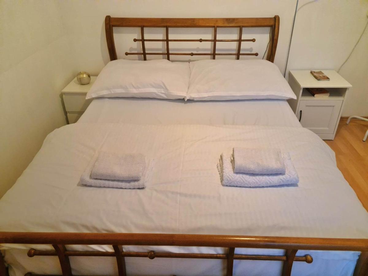 Small-Comfy Guest House In Donaustadt Garden - Not Shared! Viyana Dış mekan fotoğraf